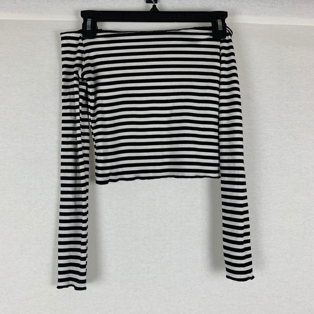 Stripped Off The Shoulder Crop Top